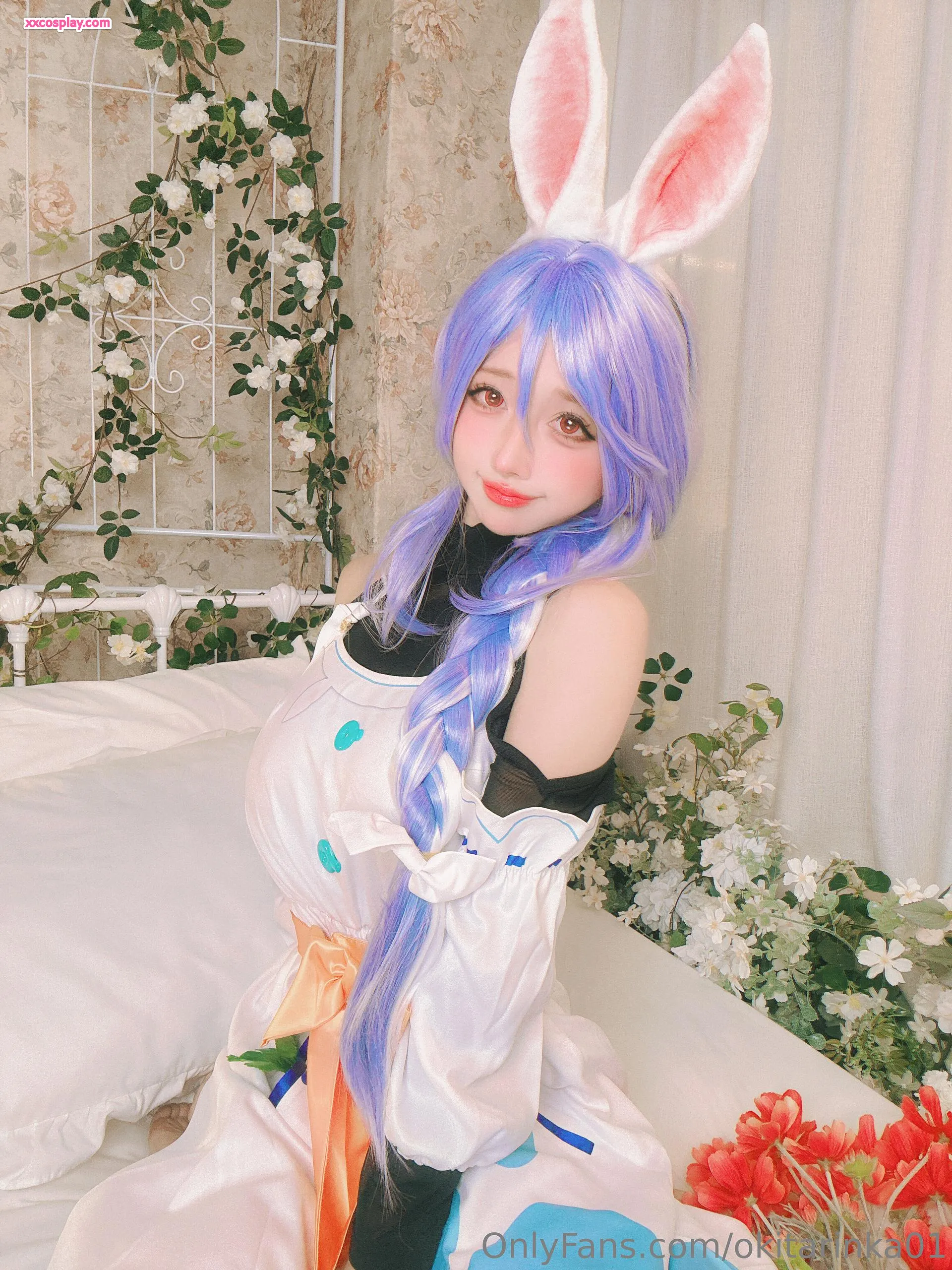 โอคิตะ หลินก้า - Pekomama บันนี่คอสเพลย์